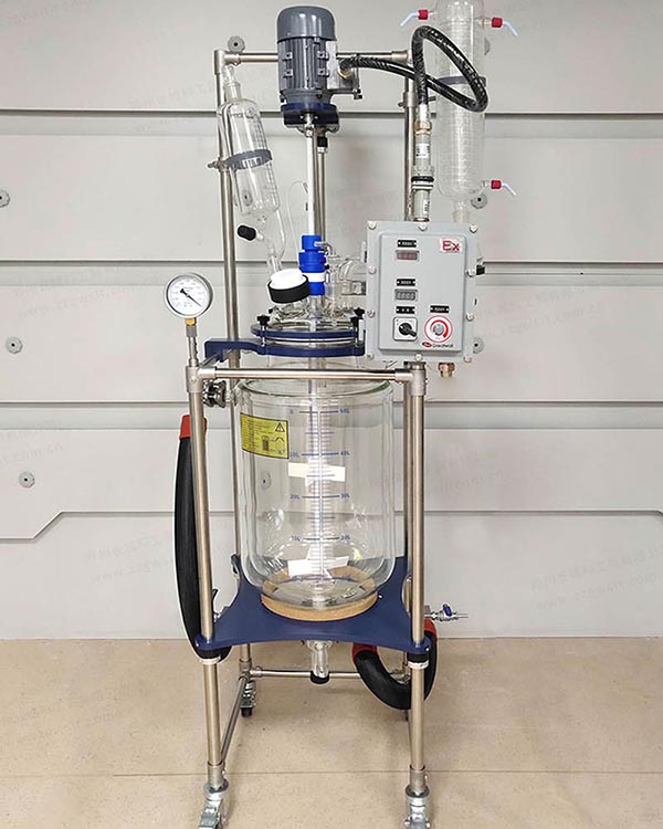 反應釜用冷熱一體機使用須知